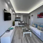 Boutique One Bed Sea Views And Free Wifi