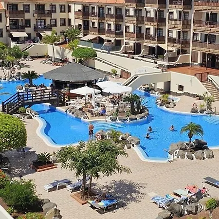 Boutique One Bed Sea Views And Free Wifi דירה *